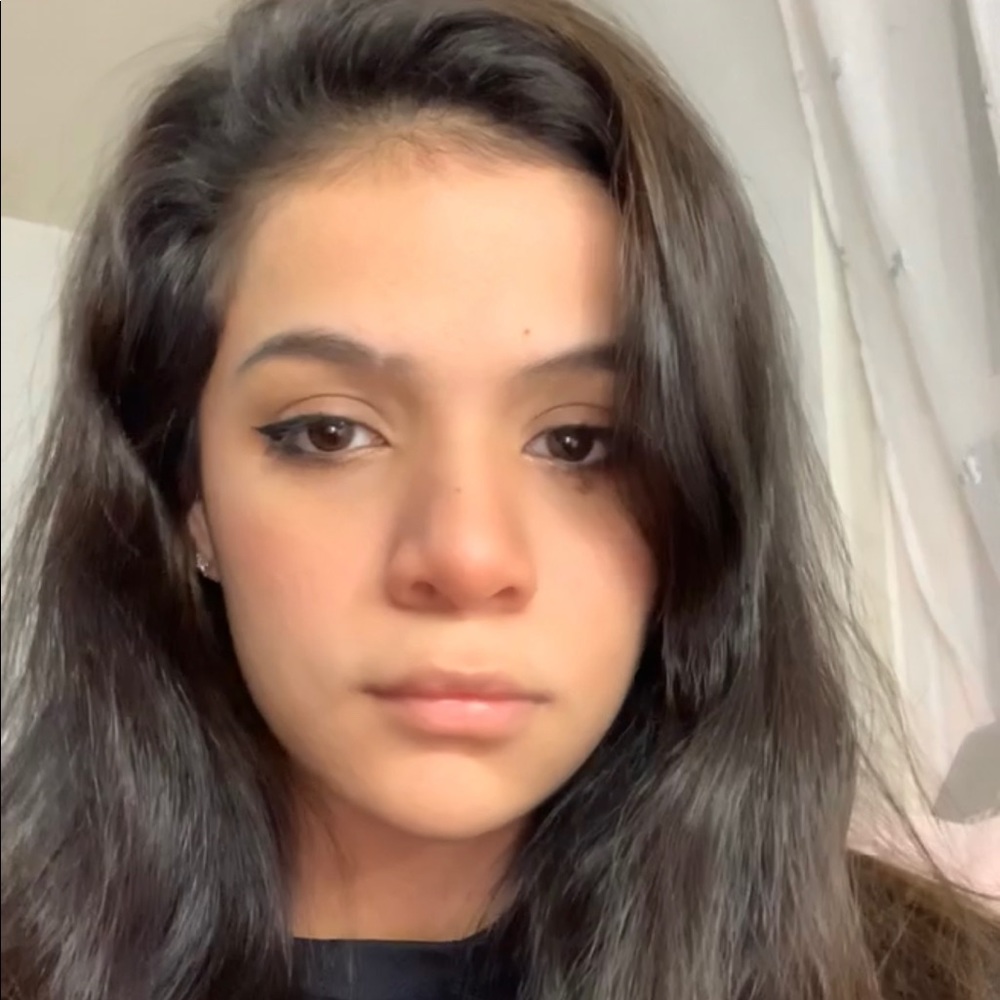 Meet your Posher, Milca